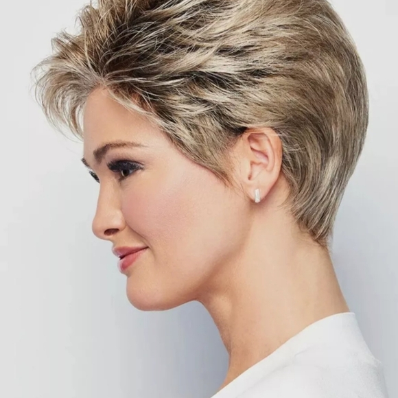 Raquel Welch Wig -Winner- sz Large in Glazed Sand + R1621S - Picture 2 of 4